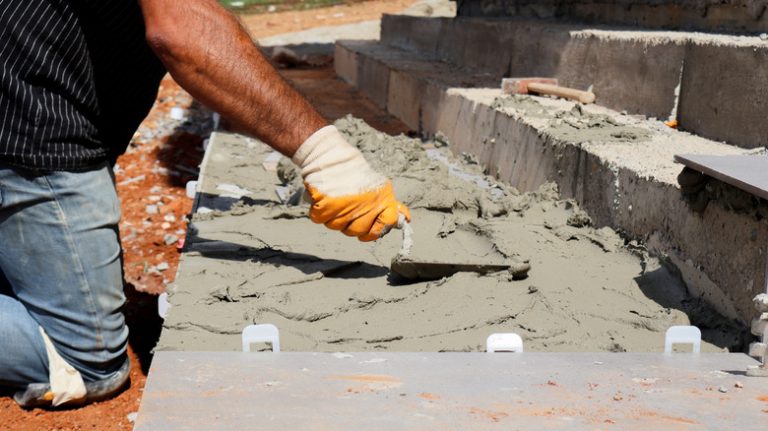 Enhance Cement Steps with a Traditional Scottish Gravel Method Enhance Cement Steps with a Traditional Scottish Gravel Method