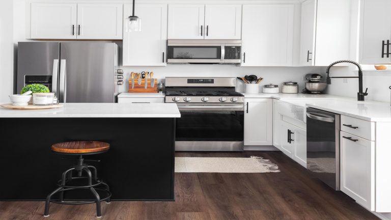 9 Innovative Ideas for Decorating the Space Above Your Cabinets