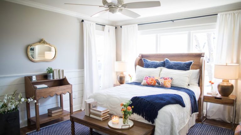 Joanna Gaines Reveals the Ideal Method for Designing a Charming and Minimalist Accent Wall