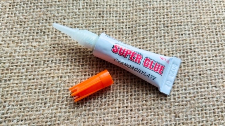 Smart Ways to Use Super Glue in Your Kitchen